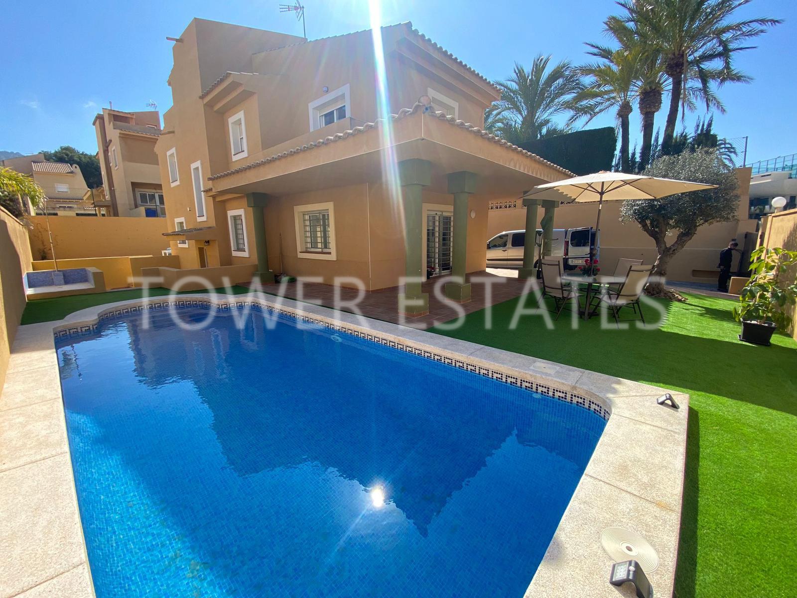 TE372058 ¡EN VENTA! ¡Chalet Independiente en Rincón de Loix Una Joya